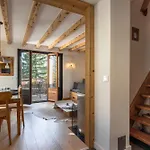 Le Refuge Des Pecles, Avec Vue Mont-blanc Chamonix
