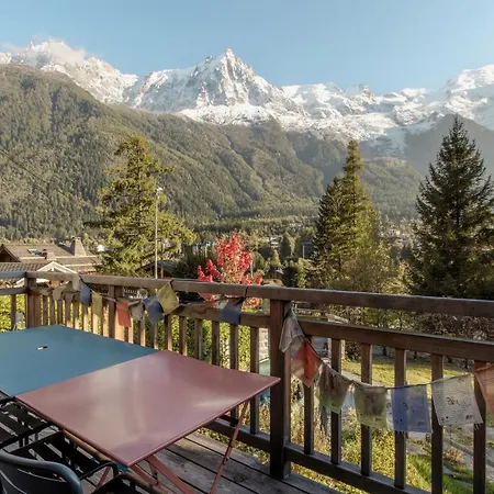 شاليه Le Refuge Des Pecles, Avec Vue Mont-blanc شامونكس