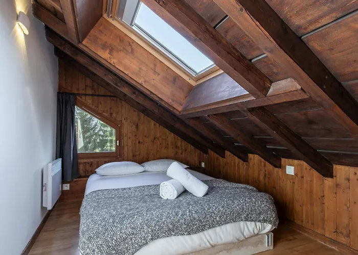 Le Refuge Des Pecles, Avec Vue Mont-blanc