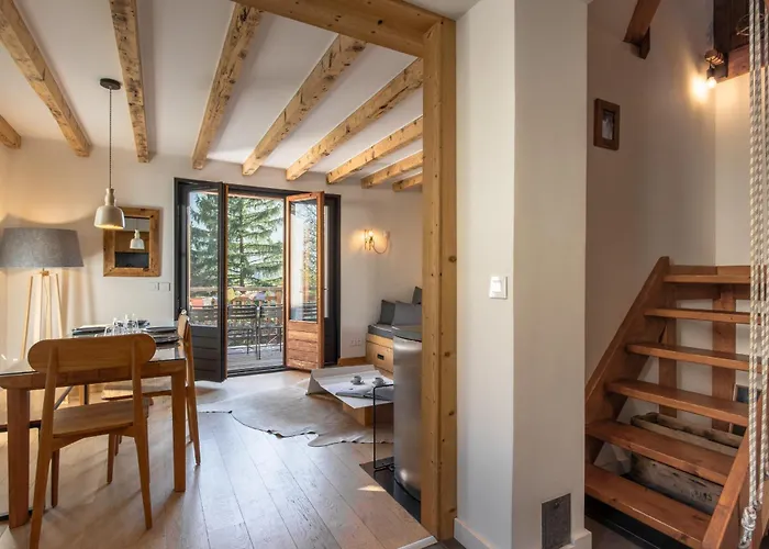 Le Refuge Des Pecles, Avec Vue Mont-blanc Chamonix